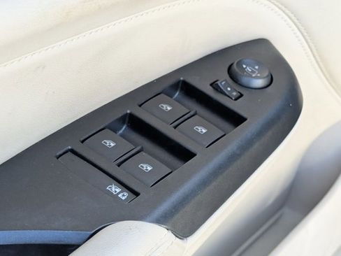 Used 2013 Cadillac SRX Luxury w/ Driver Awareness Package FWD image 12