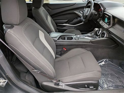 Used 2017 Chevrolet Camaro SS image 26