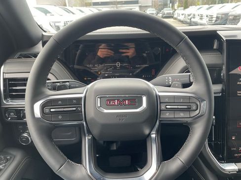 New 2026 GMC Yukon XL Elevation image 14