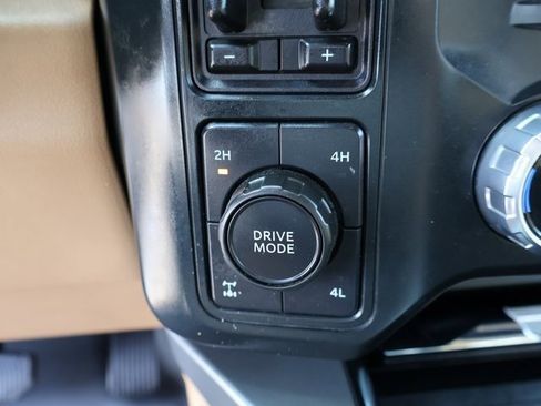 Certified 2023 Ford F250 Lariat w/ FX4 Off-Road Package image 26