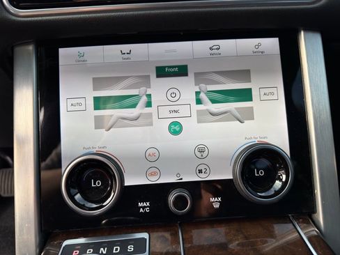 Used 2020 Land Rover Range Rover image 26