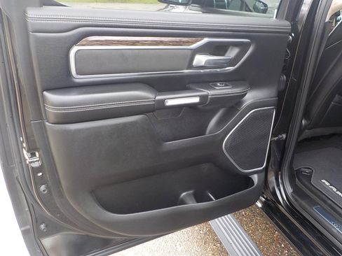 Used 2019 RAM 1500 Laramie image 8