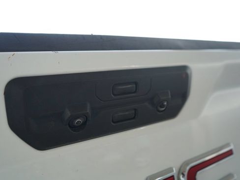 Used 2025 GMC Sierra 1500 SLT RWD image 15