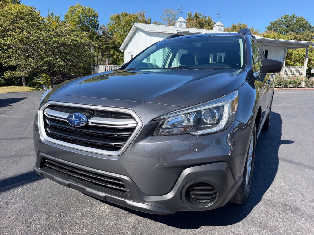 Used 2018 Subaru Outback 2.5i AWD/4WD image 1