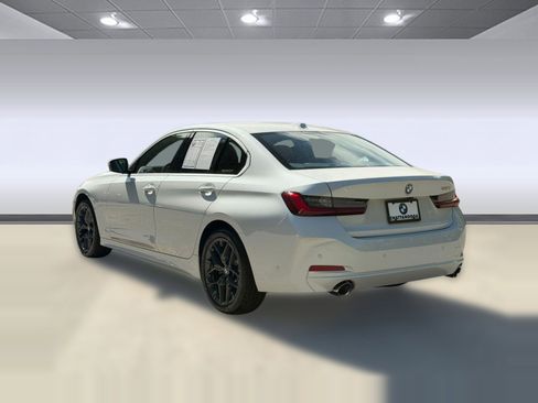 Used 2025 BMW 330i Sedan RWD image 3