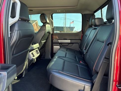 Used 2025 Ford F250 Lariat w/ Lariat Ultimate Package image 30