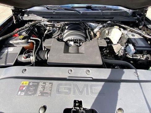 Used 2015 GMC Sierra 1500 SLT w/ SLT Crew Cab Value Package image 9