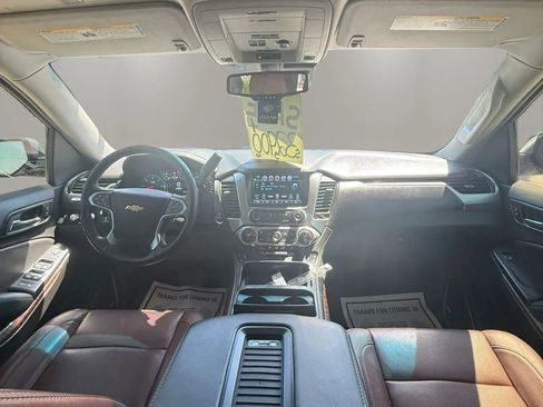 Used 2020 Chevrolet Tahoe Premier w/ Premier Plus Edition AWD/4WD image 17