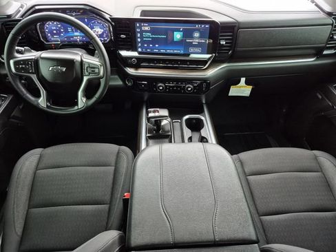 Used 2024 Chevrolet Silverado 1500 LT Trail Boss w/ Convenience Package II AWD/4WD image 20