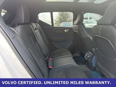 Certified 2023 Volvo XC40 Recharge Ultimate image 14