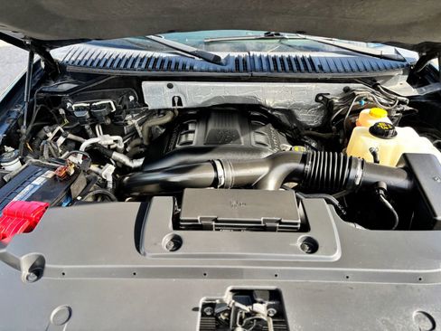 Used 2016 Ford Expedition EL Platinum image 9