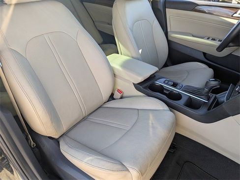Used 2017 Hyundai Sonata Limited w/ Ultimate Package 04 image 12