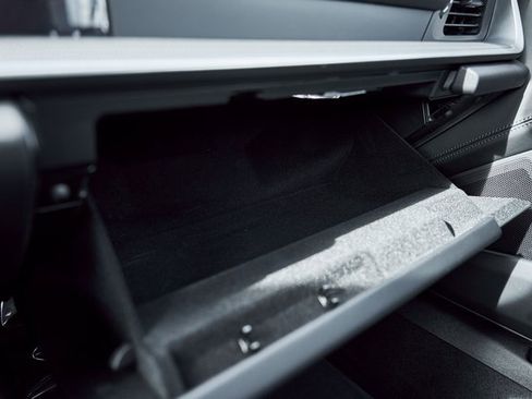 Used 2024 Porsche 911 Turbo image 73