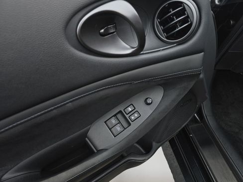 Used 2023 Nissan Z Performance w/ Floor Mat Package (L93) image 21