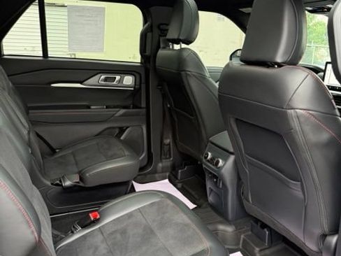 Used 2025 Ford Explorer ST w/ Sun And Sound Package AWD/4WD image 24