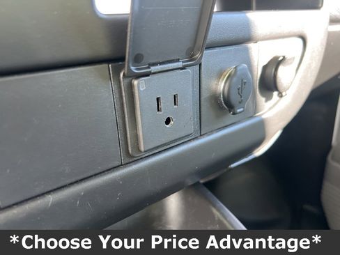 Used 2016 GMC Savana 3500 image 48