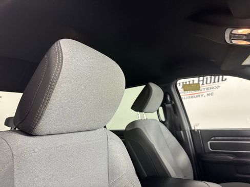 Used 2024 RAM 3500 Big Horn image 25