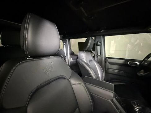 Used 2025 Ford Bronco Outer Banks AWD/4WD image 32