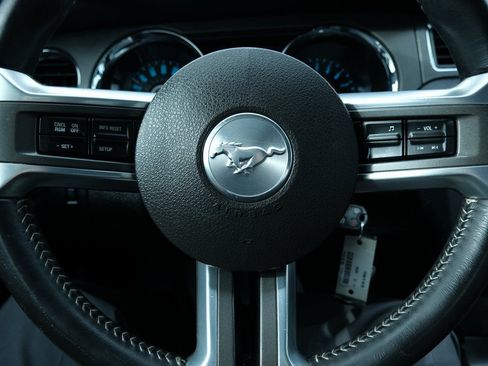 Used 2014 Ford Mustang V6 image 16