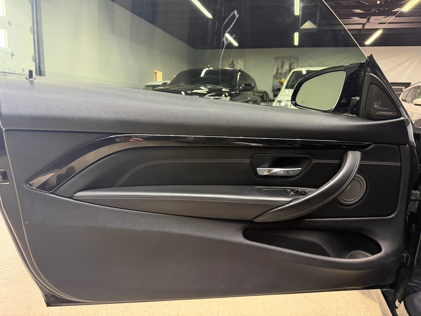 Used 2018 BMW M4 Coupe RWD image 29