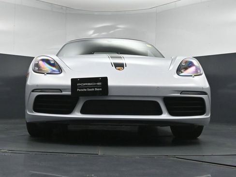 Used 2024 Porsche 718 Boxster RWD image 30