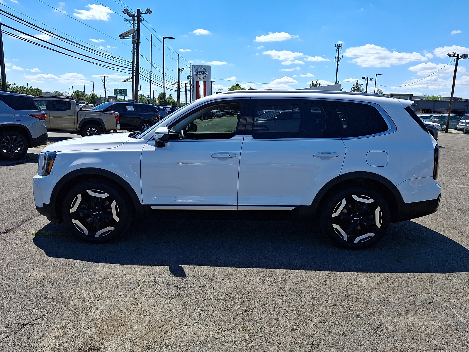 Used 2024 Kia Telluride EX AWD/4WD image 4