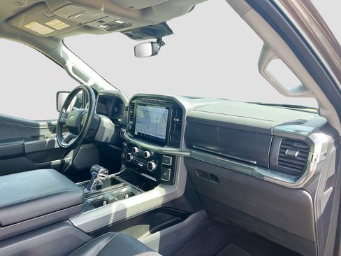 Used 2023 Ford F150 Lariat w/ Trailer Tow Package AWD/4WD image 29