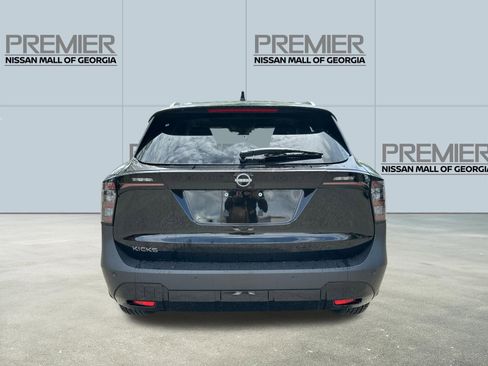 New 2026 Nissan Kicks SV w/ SV Premium Package FWD image 5