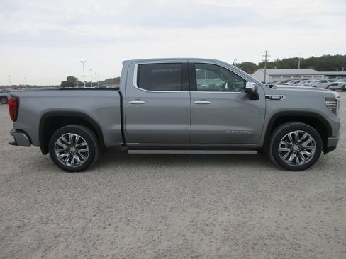 New 2026 GMC Sierra 1500 Denali image 3