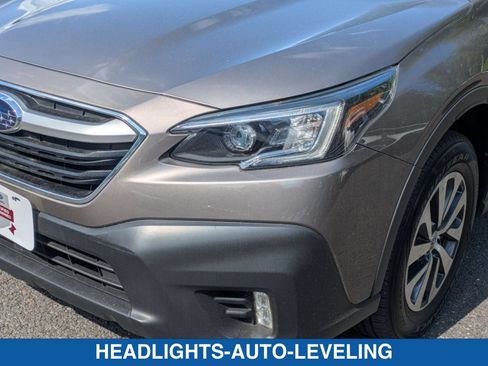 Used 2025 Subaru Forester Premium AWD/4WD image 10