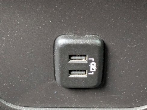 Used 2024 Chevrolet Equinox RS FWD image 15