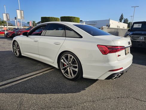 Used 2021 Audi S6 Prestige w/ Prestige Package image 3