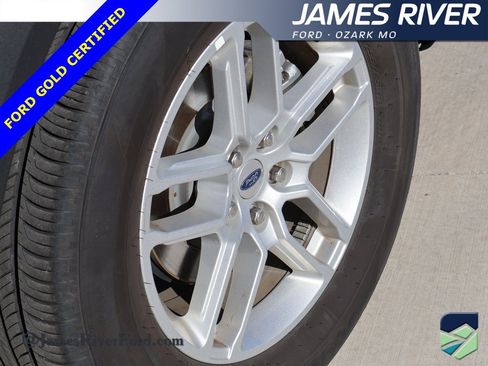 Certified 2025 Ford Explorer Active image 40