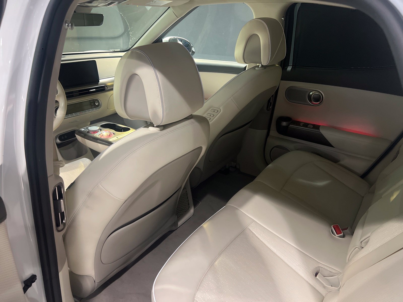 Used 2023 Genesis GV60 Advanced AWD/4WD image 14
