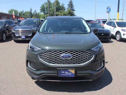 Used 2023 Ford Edge SEL image 10