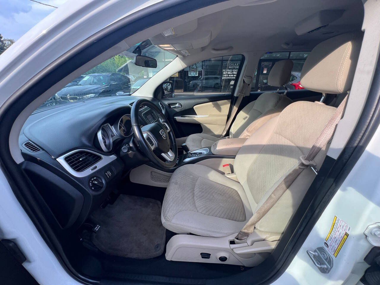 Used 2017 Dodge Journey SE w/ Flexible Seating Group FWD image 13