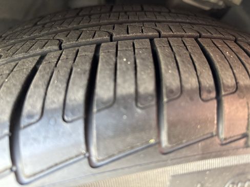 Used 2018 Mercedes-Benz E 300 image 30