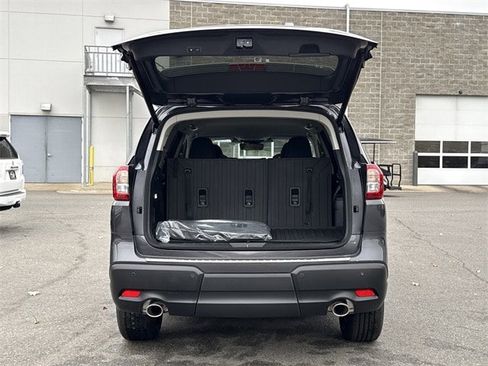 New 2026 Subaru Ascent Premium image 16