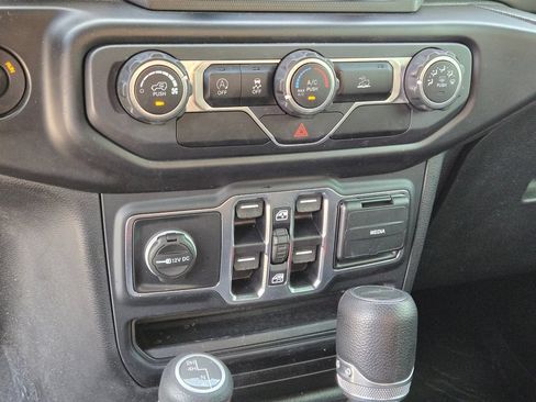 Used 2020 Jeep Gladiator Sport w/ Quick Order Package 24S AWD/4WD image 30