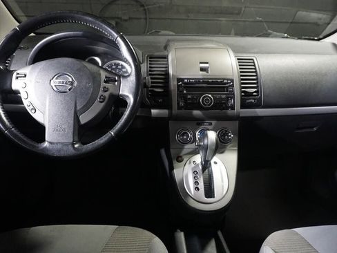 Used 2010 Nissan Sentra 2.0 S w/ Convenience Pkg FWD image 13