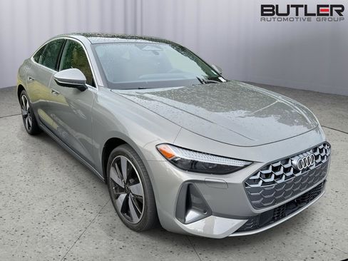 Used 2025 Audi A5 2.0T Premium Plus w/ Premium Plus AWD/4WD image 3