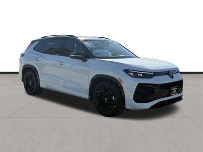 New 2026 Volkswagen Tiguan SE R-Line