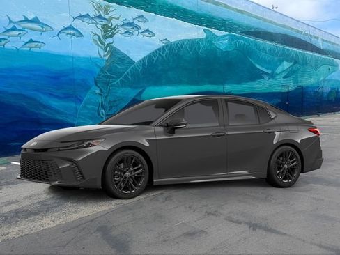 New 2026 Toyota Camry SE FWD image 1