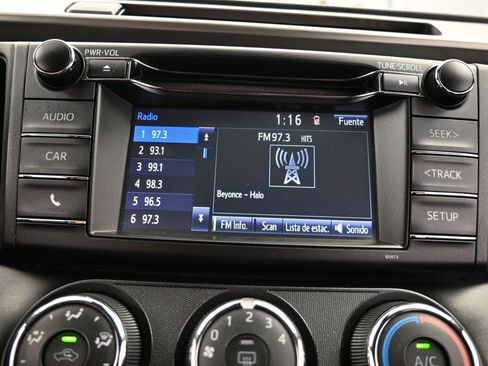 Used 2017 Toyota RAV4 LE image 21