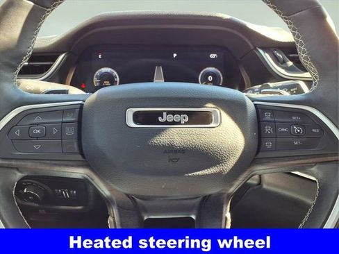 Used 2022 Jeep Grand Cherokee L Limited image 19