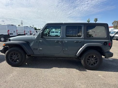 Used 2024 Jeep Wrangler Unlimited Sport AWD/4WD image 8