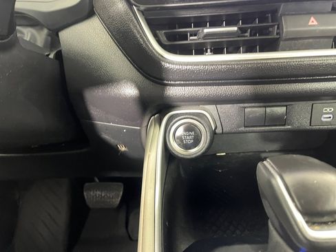 Used 2025 Toyota Grand Highlander FWD image 37