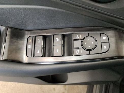 Certified 2026 Nissan Rogue S FWD image 18
