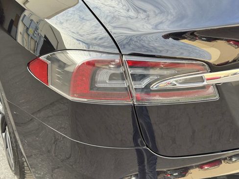 Used 2017 Tesla Model S P100D image 38