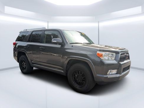 Used 2012 Toyota 4Runner SR5 RWD image 1
